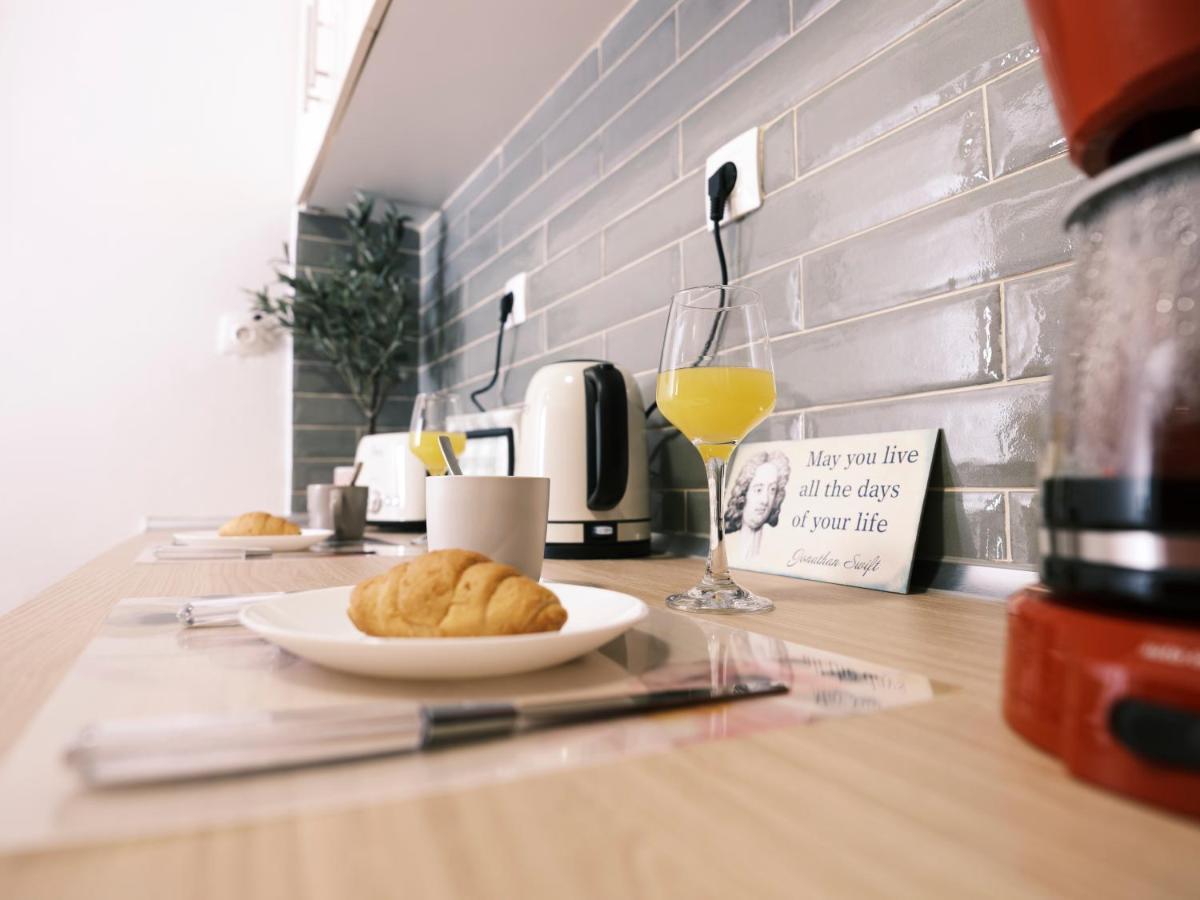 "Under The Olive Tree"- Beautiful Apartment In The Heart Of Athen Eksteriør billede